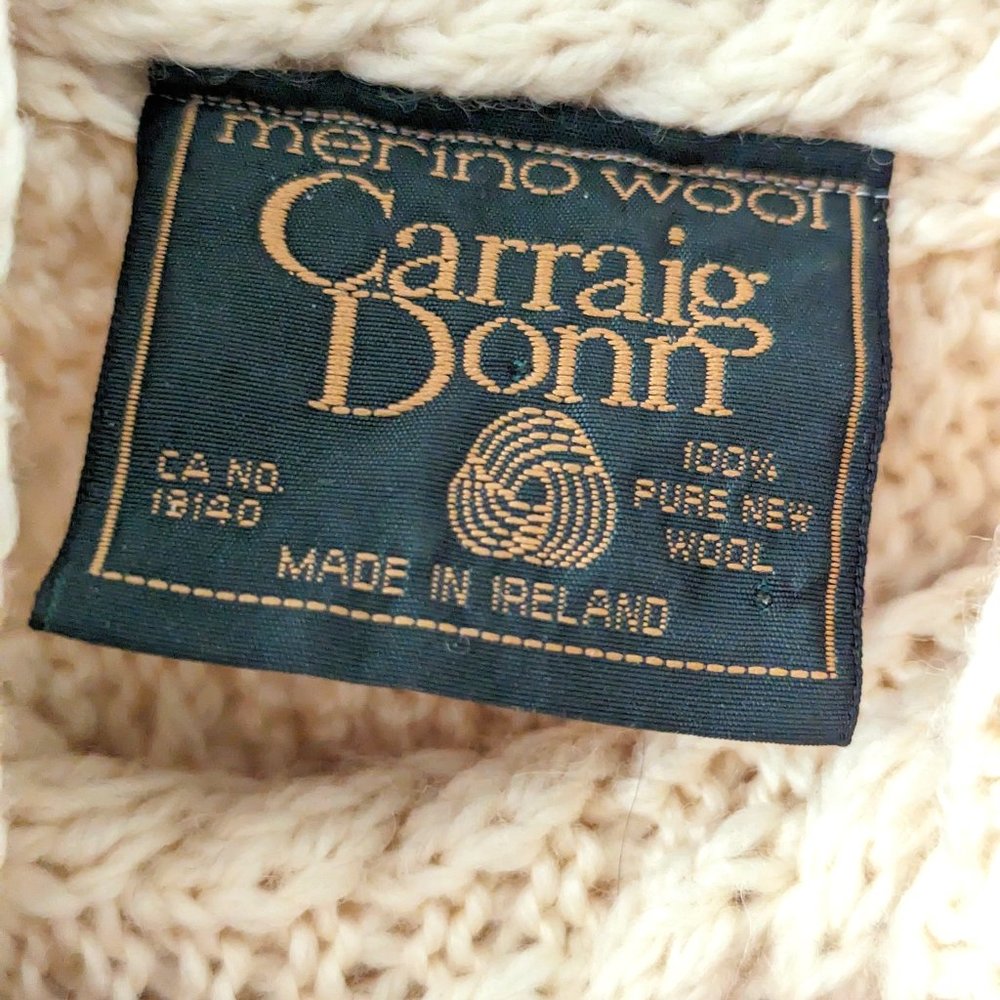 Wonderful Irish Wool Cable Knit Sweater - Ivory